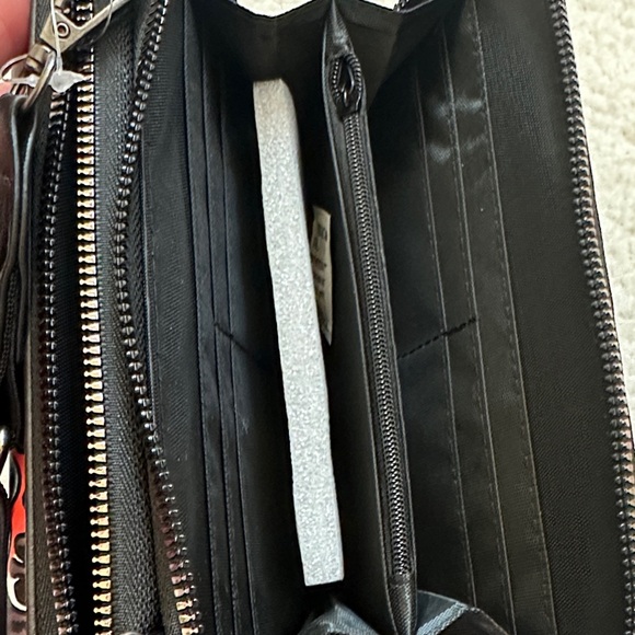 Ed Hardy Black and Pink Crossbody wallet Bag vegan leather Multi compartment - Picture 7 of 9